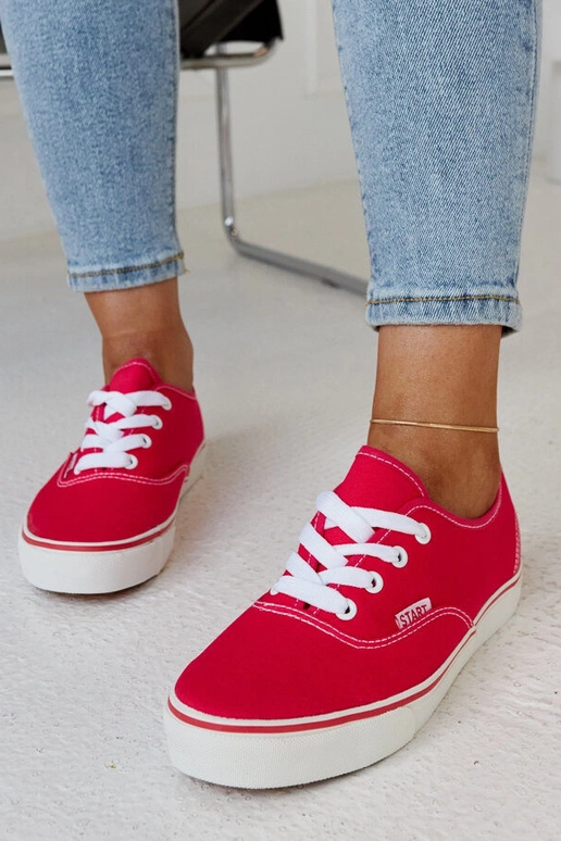 Tumeroosad klassikalised Erla tossud