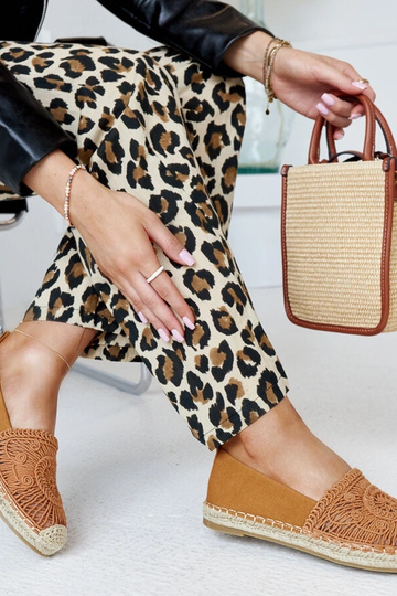 Pruunid Kalba tikandid...