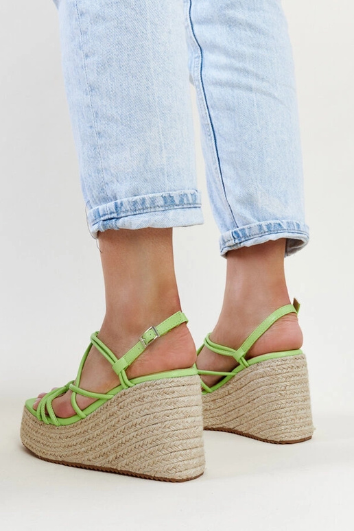 Rohelised Mara kiilu sandaalid