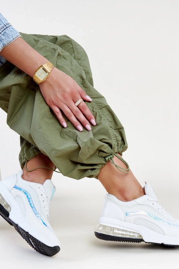 Valged sneakersid... 2