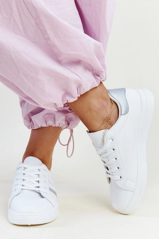 Berdine valgest ja hõbedast ökonahast...