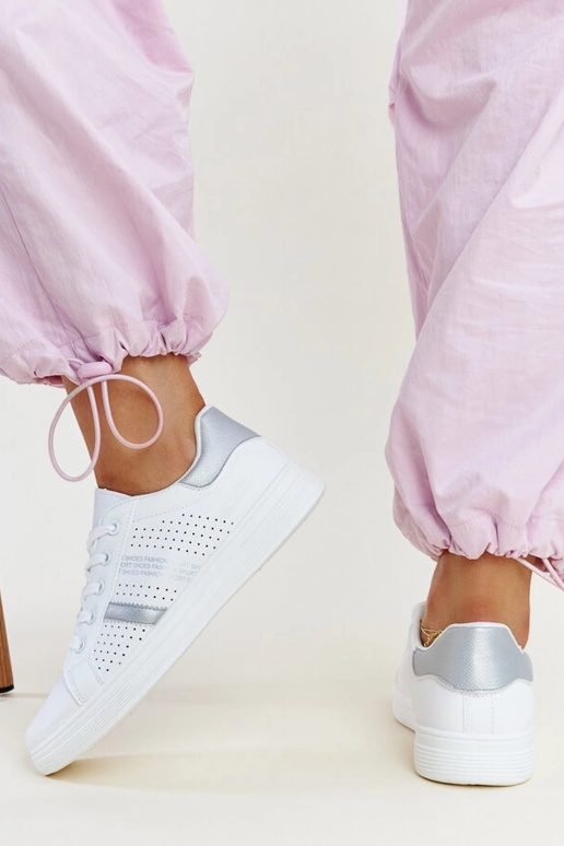 Berdine valgest ja hõbedast ökonahast...