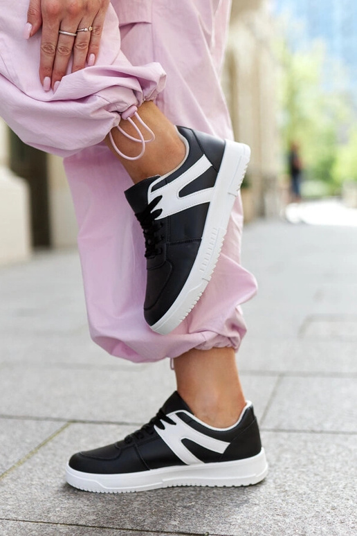 Mustad Hagara sporditossud