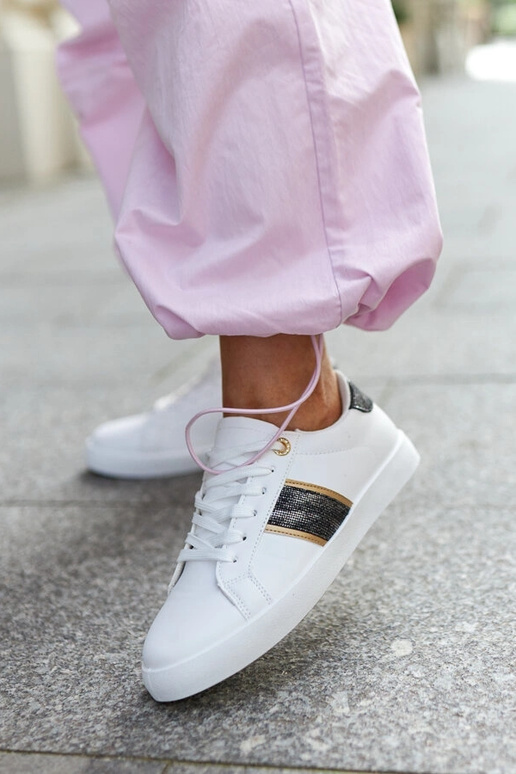 Valged tossud dekoratiivse rihmaga Grada