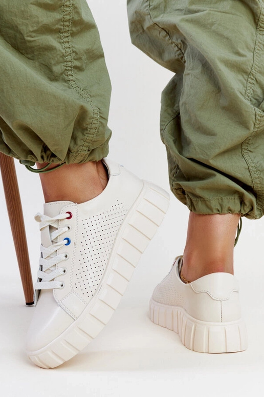 Beežid nahksnekaersid Zvonka Beežid nahksnekaersid Zvonka