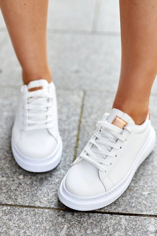 Valged paksu tallaga tossud Ivalu