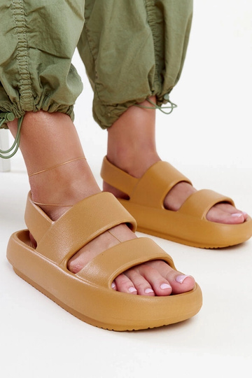 Attiana pruunid sandaalid