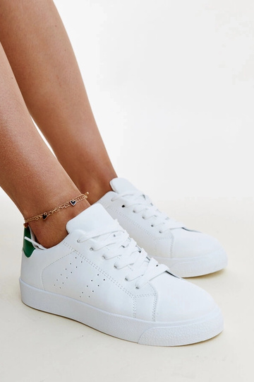 Akila valged ja rohelised...