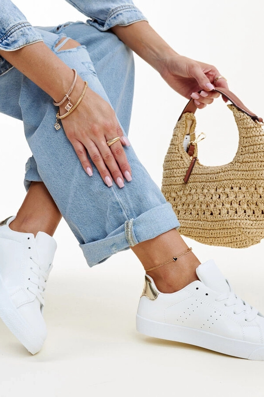 Akila valged ja kuldsed tossud Akila valged ja kuldsed tossud