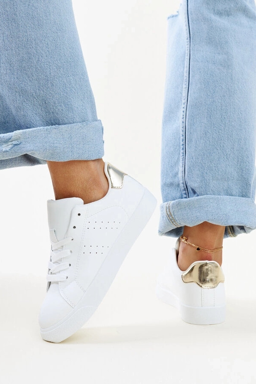 Akila valged ja kuldsed tossud Akila valged ja kuldsed tossud