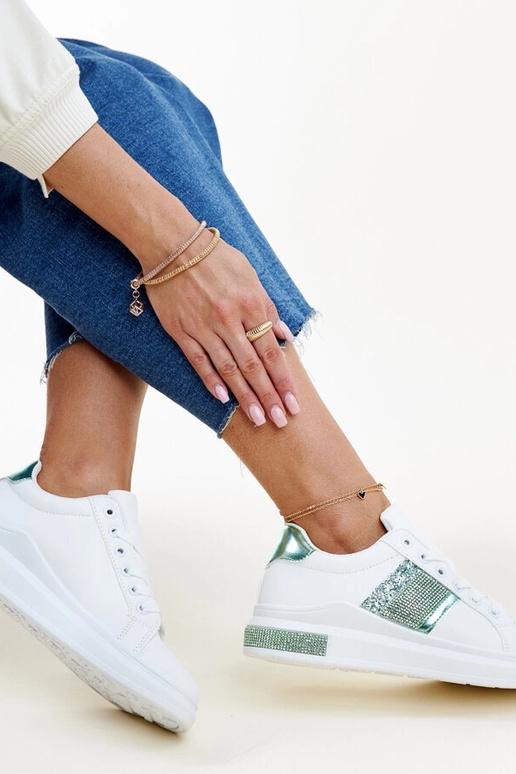 Valged ja rohelised tsirkoonidega... Valged ja rohelised tsirkoonidega...