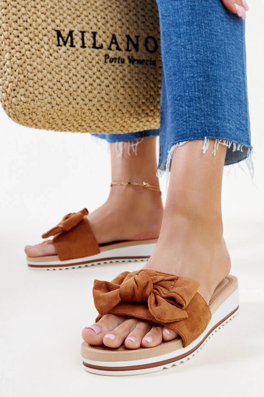 Mihhaila pruunid madala kontsaga plätud