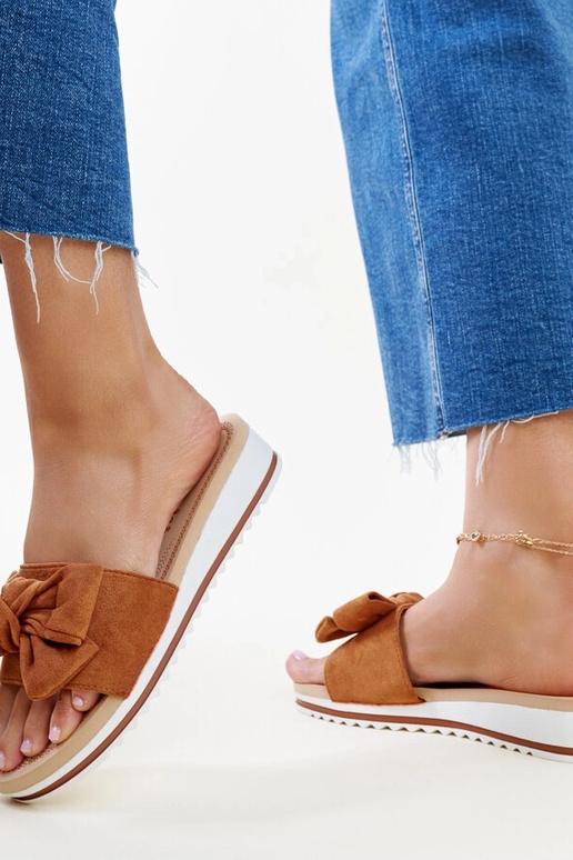 Mihhaila pruunid madala kontsaga plätud