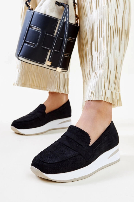 Mustad perforeeritud Muna kingad