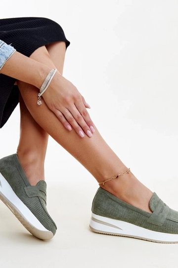 Rohelised perforeeritud...