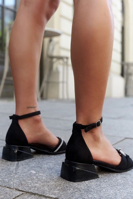 Sandaalid plokki kontsaga nahkse...