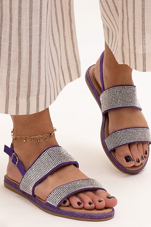 Carvalia tsirkoonidega kaunistatud...