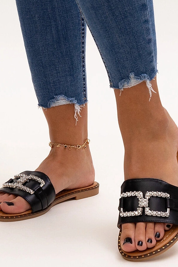 Mustad plätud, dekoratiivse...