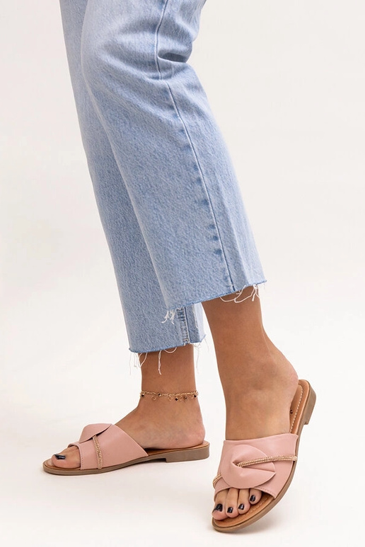 Amari tsirkoonide ribaga kaunistatud...