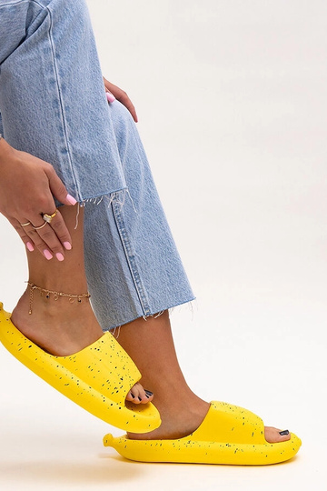 Kollased plätud laia... 2