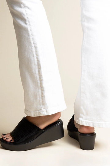 Mustad õhulised platvormist... 2