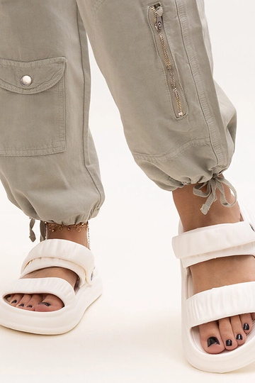 Coreia volditud valged...