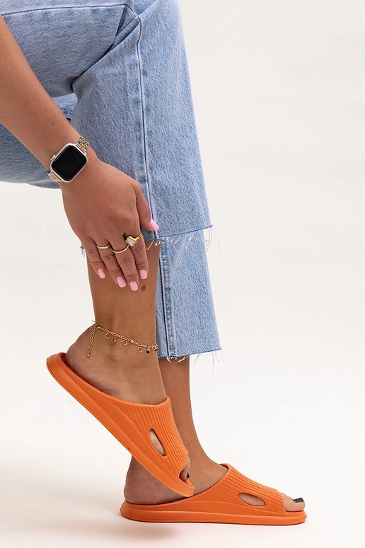 Mürtiiloranžist vahtmaterjalist sussid