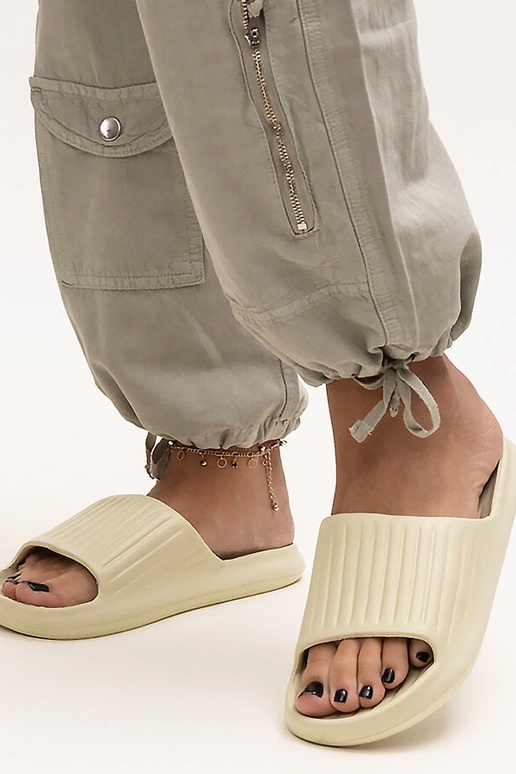 Gilly Green vahust plätud