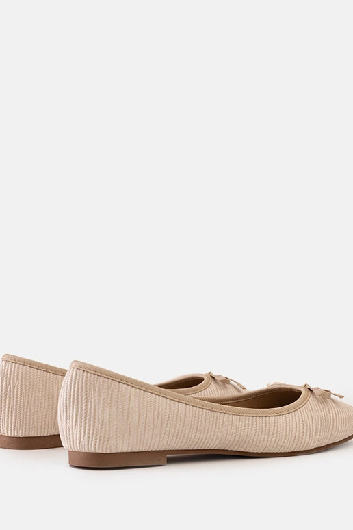 Beežid baleriinad vibu ja nahast...