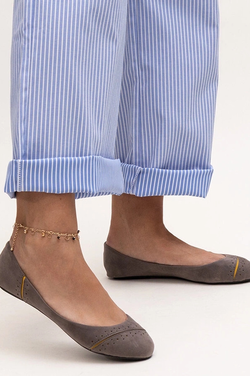 Hallid klassikalised ballerina Dorris