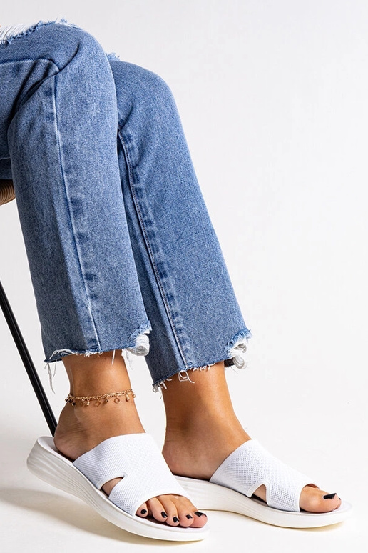 Linah valged platvormi plätud