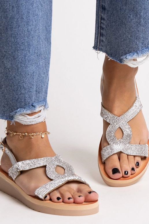 Hõbedased platvormsandaalid...