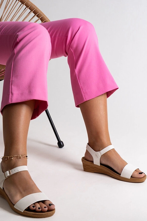 Valged sandaalikesed ökokoest Makdaka