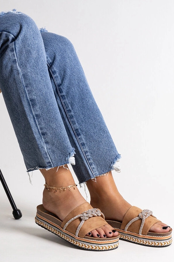 Pruunid plätud, mis on... 2