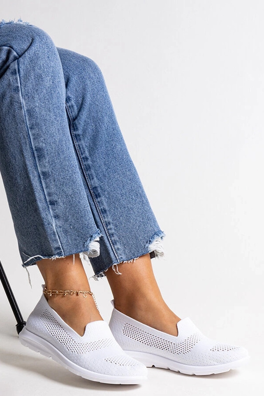 Rahima valged poroloontallaga tossud