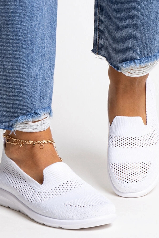 Rahima valged poroloontallaga tossud