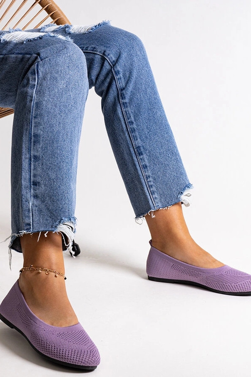 Lillast kangast baleriinad Yafia