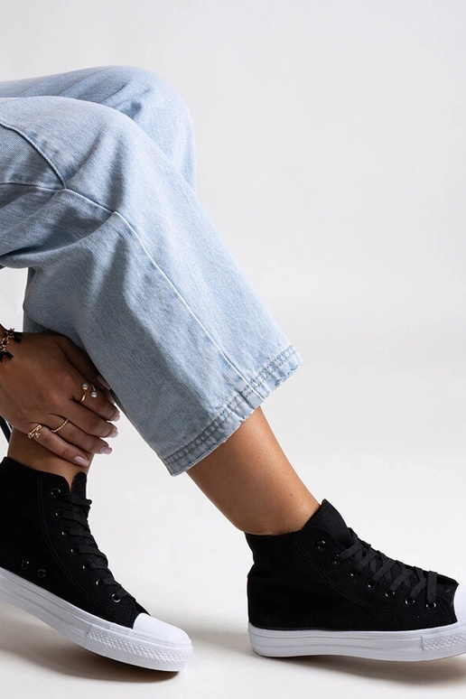 Mustad Ghanem kõrged tossud