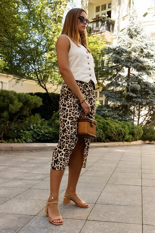 Pruunid sandaalikesed kõrge kontsaga...