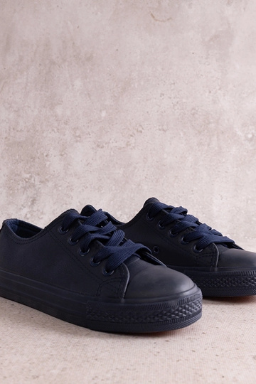 Tumesinised laste tossud...