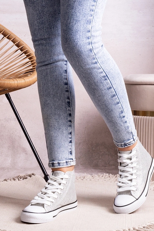 Ranifali hõbedased kõrged tossud...