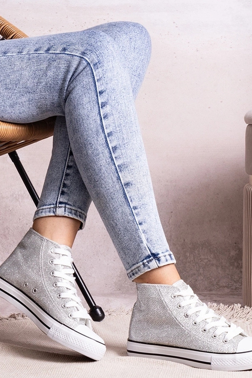 Ranifali hõbedased kõrged tossud...