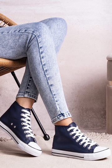 Tumedad sinised kõrged...