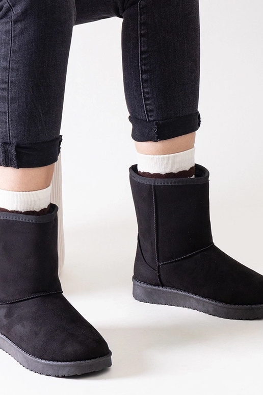 Musta värvi soojustusega...