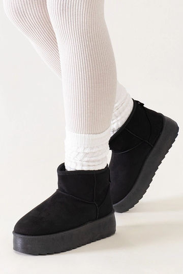 Thaisa mustad casual... 2