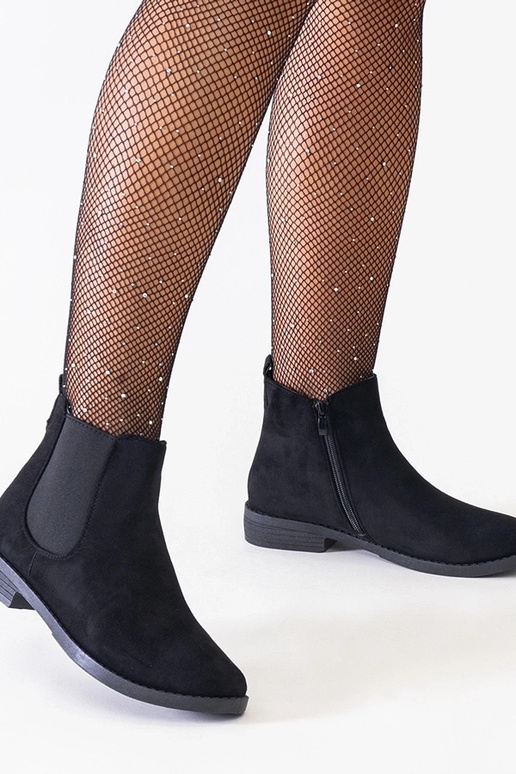 Mustad klassikalised pahkluu kingad...