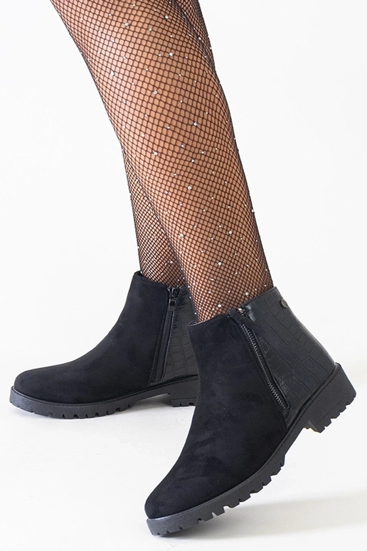 Mustad pahklobused...