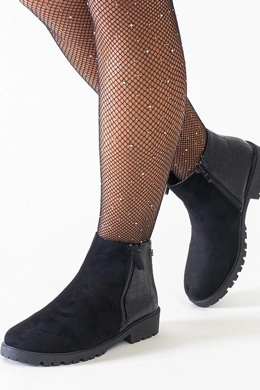 Mustad pahklobused...