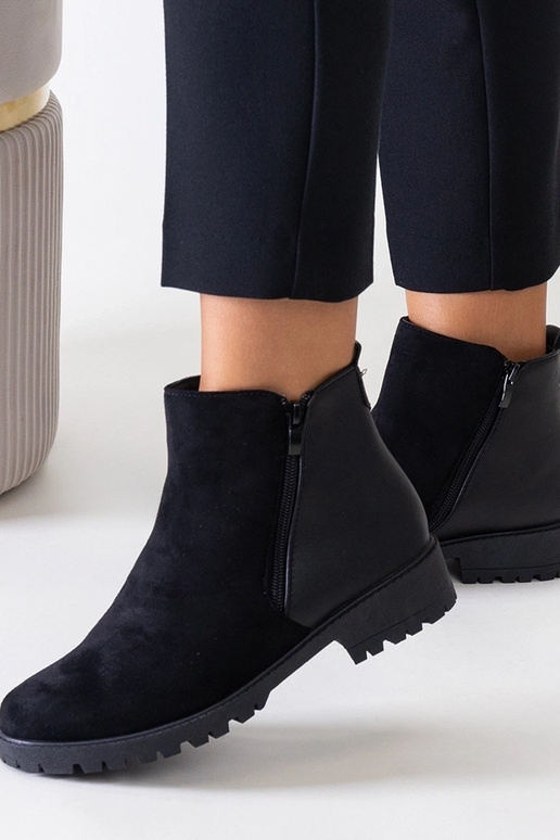 Mustad kunstnahast platvormkingad Kirla