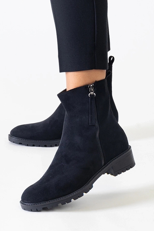 Mustad kõrge platvormiga kingad...